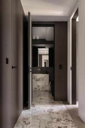 wykończenie łazienki kamieniem