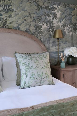 tapety do sypialni w stylu francuskim