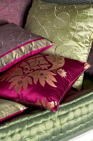 Jedwabne poduszki z kolekcji Marney. Angielski dom