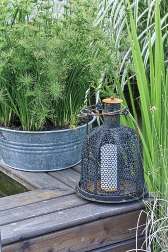 ogród z oczkiem wodnym dekoracje