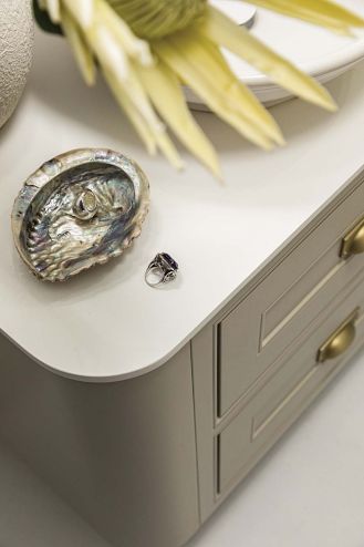 beżowa łazienka styl angielski