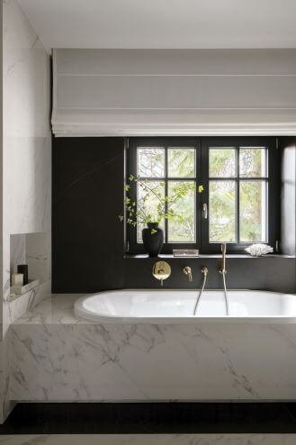 biało czarna łazienka modern classic