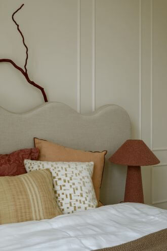 ciepłe i eleganckie wnętrza domu w konstancinie