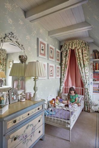 Dom pod Warszawą: prosty, sielski, subtelnie elegancki