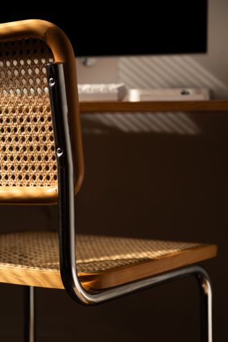 domowe biuro w stylu vintage w modernistycznej kamienicy