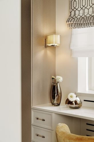 mała sypialnia w willi w stylu art deco