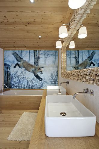 Chata w górach z meblami od projektantów