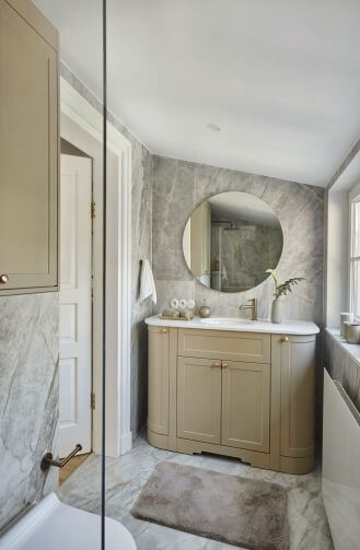 szara łazienka styl modern classic