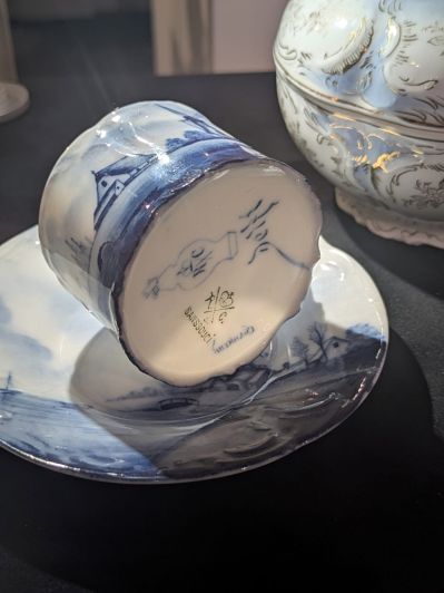 Jubileuszowa wystawa z okazji 100-lecia serwisu Sanssouci w salonie Rosenthal w Łodzi