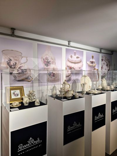 Jubileuszowa wystawa z okazji 100-lecia serwisu Sanssouci w salonie Rosenthal w Łodzi
