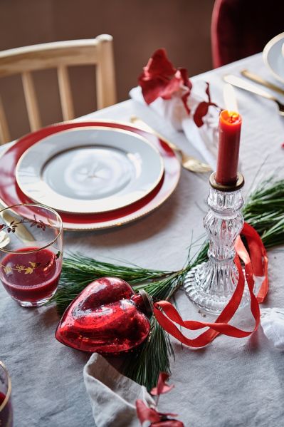 świąteczne dekoracje stołu czerwone