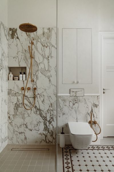 łazienka w stylowej kamienicy