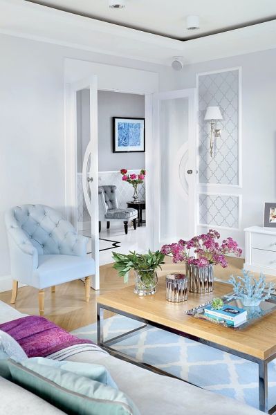 tapeta w ramie ze sztukaterii