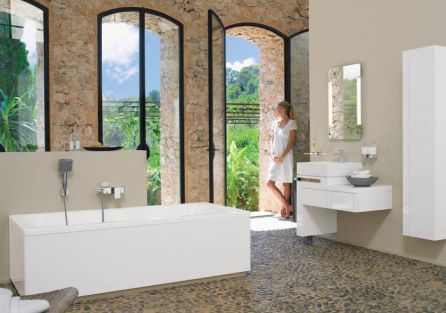 Za akrylową wannę Esprit Home Bath Concept zapłacimy 2891 zł. KLUDI