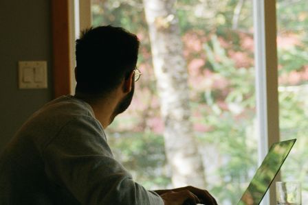 pomysły na domowe biuro od sprzętów po wystrój