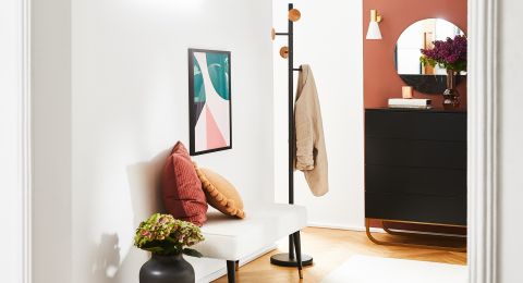 stojący wieszak do przedpokoju