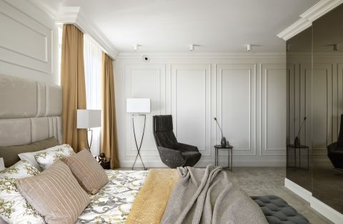 duża sypialnia w bloku