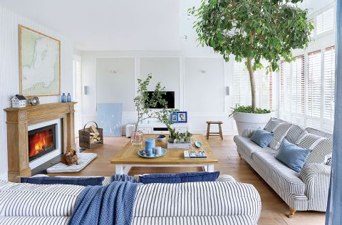 marynistyczne dodatki do salonu