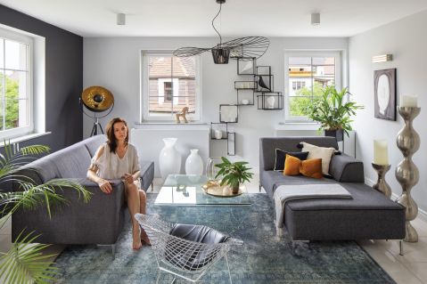 W tym nowoczesnym wnętrzu stare łączy się z nowym – Ewa zafascynowana współczesnym designem w swoim domu połączyła go