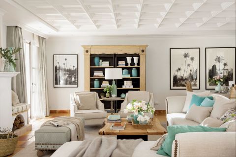 W półcieniu koronkowych zadaszeń, otuleni zapachem kwiatów i rozłożeni na wiklinowych siedziskach. Tak wypoczywają mieszkańcy