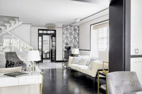 Willa na starym Mokotowie jak luksusowy londyński townhouse. Pomysły podpatrzone u znanych projektantów Toma Forda