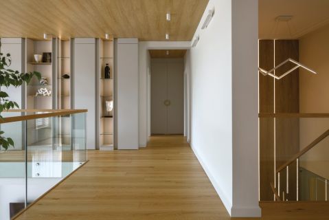 hol w nowoczesnym domu