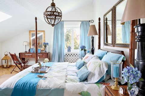 Rządzą tu barokowy anioł, ceramika z Delft i portrety przodków. Styl holenderski był za ciężki, włoski - nierówny. Padło