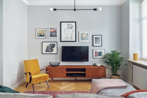 salon w modernistycznej kamienicy