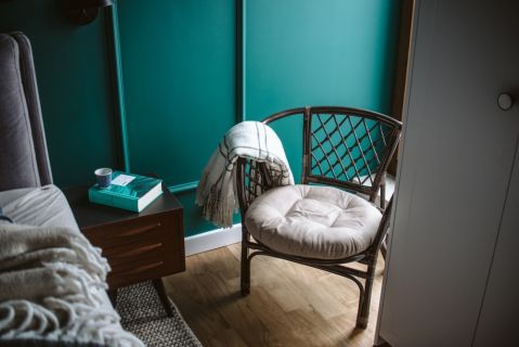 turkusowa sypialnia aranżacje