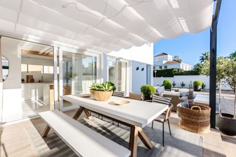 balkon w stylu śródziemnomorskim