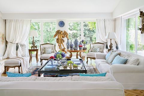 Tutaj rządzą barokowy anioł, ceramika z Delft i portrety przodków.