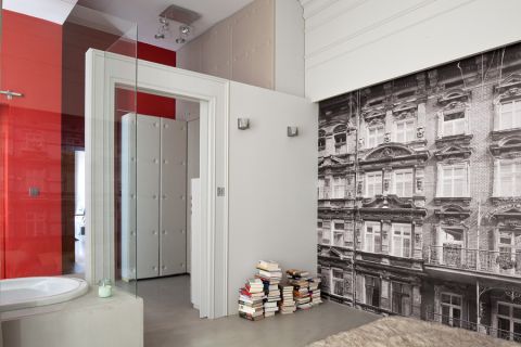 Tylko w tym pomieszczeniu nie ma półki na książki.