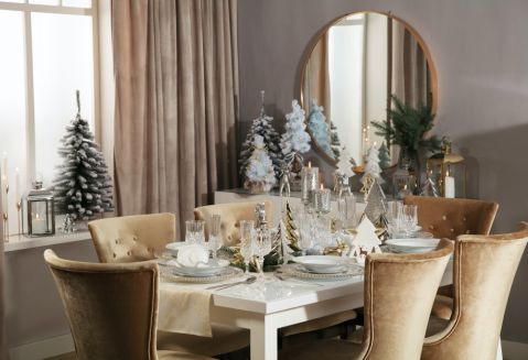 dekoracje stołu świątecznego w stylu glamour