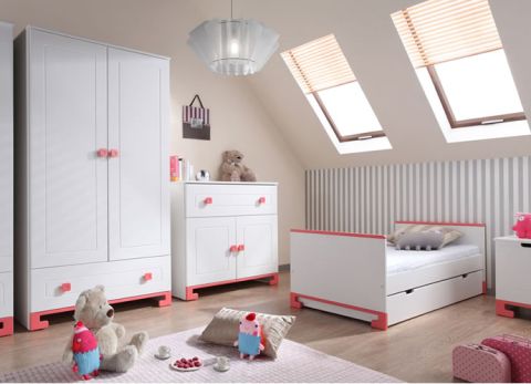 Kolekcja Toto ma inspirować dziecięcą wyobraźnię. Proste i eleganckie wzornictwo i jasna, stonowana kolorystyka zamieniają