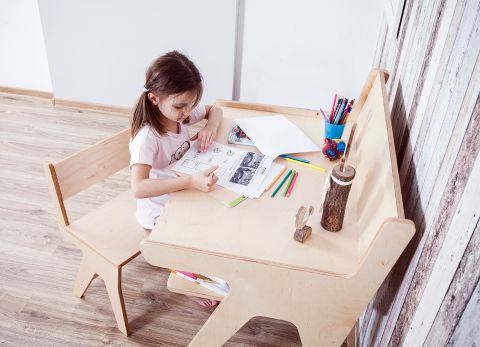 Biurko PTYŚ aranżacja pokoju ucznia