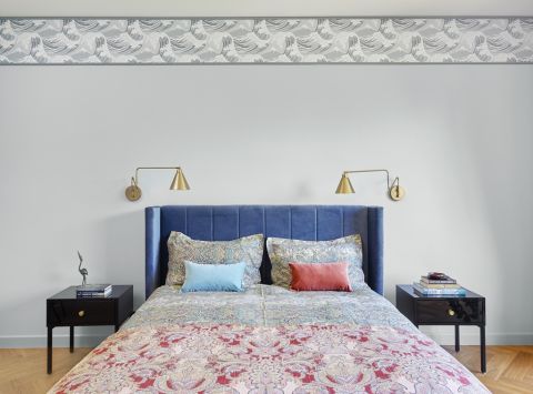 Joanna woli wzorzyste tapety od betonowych ścian. Domy z duszą od tych supermodnych. A jednak często słyszy głosy: Wow,