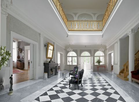 Trzecie życie pałacu: klasyka i nowoczesność