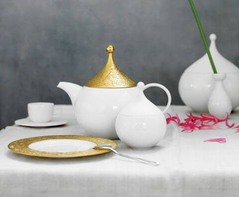 porcelanowa dzbanek do herbaty