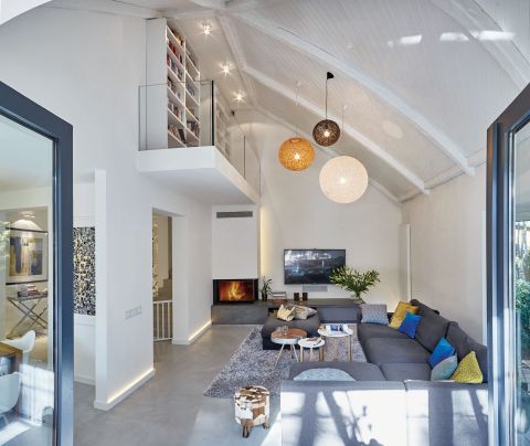 Architektura i las: nowoczesny dom z 65-metrowym tarasem