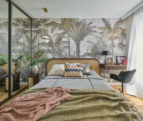 mała sypialnia w stylu boho