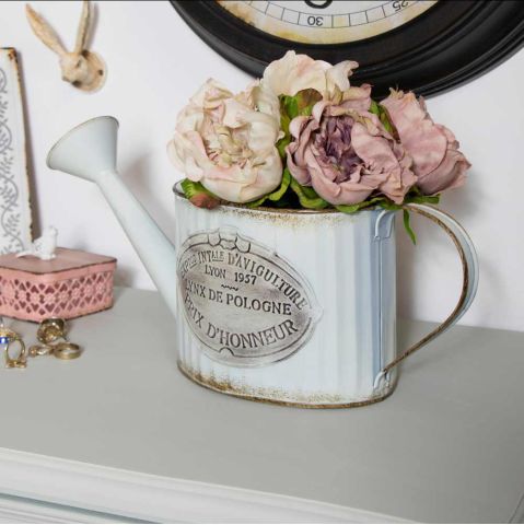 doniczka w kształcie konewki