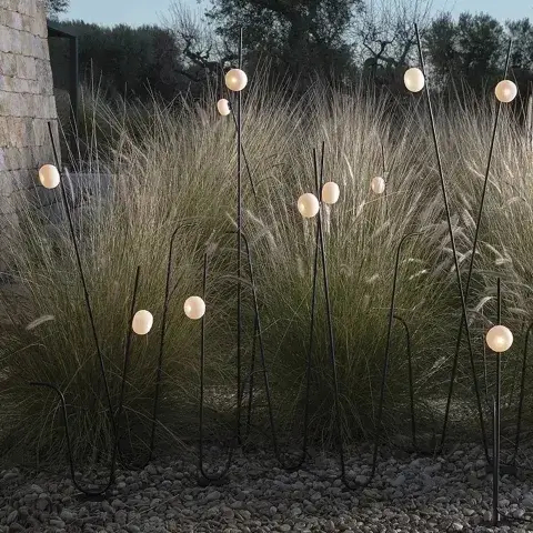 minimalistyczne lampy ogrodowe