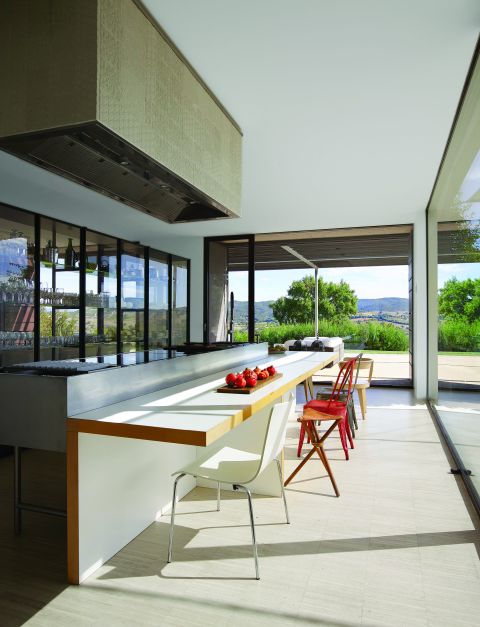 Tylko spójrzcie na toskańską rezydencję Piera Lissoniego, włoskiego projektanta i mistrza minimalizmu.