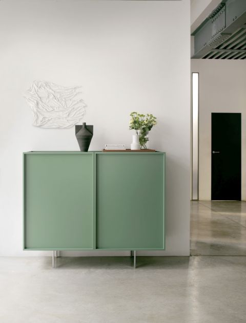 Współczesny kredens Lochness, proj. Piero Lissoni, CAPPELLINI, cappellini.com