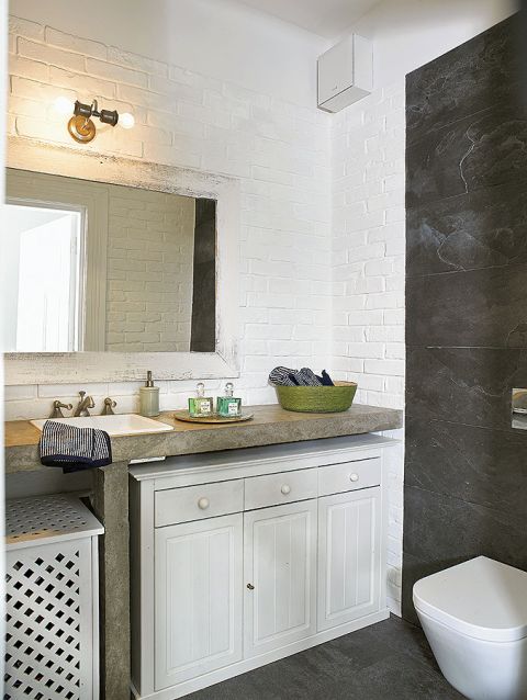 Nowoczesna łazienka. Loft urządzony deskami ze starej stodoły