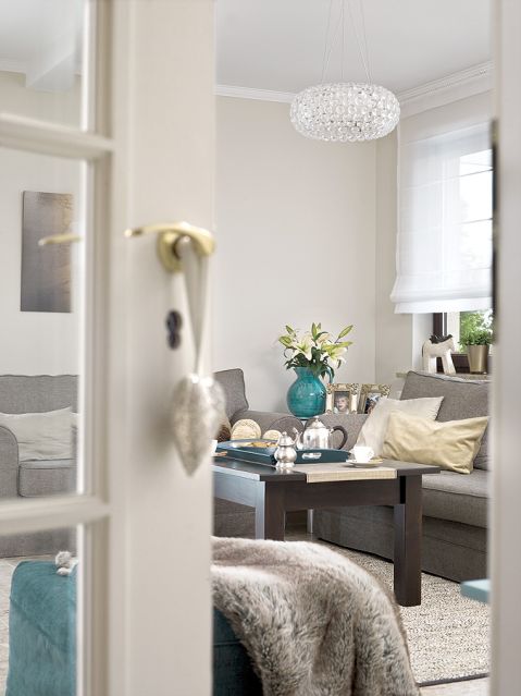 Nietypowy kolor przewodni to ryzyko - jeden źle dobrany akcent może zepsuć cały efekt. Beże okazały sie bezpiecznym tłem.