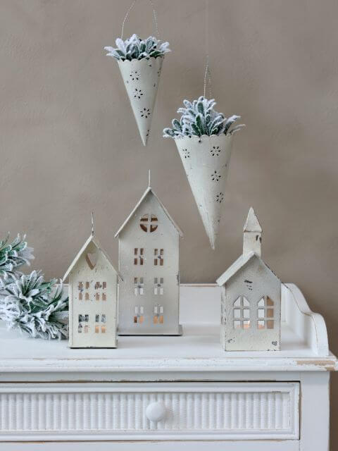 białe dekoracje do domu na boże narodzenie