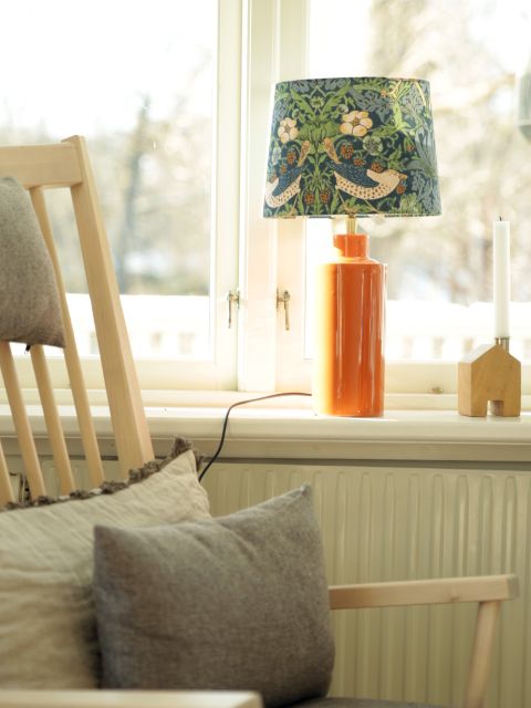 nastrojowe lampy do sypialni stojące