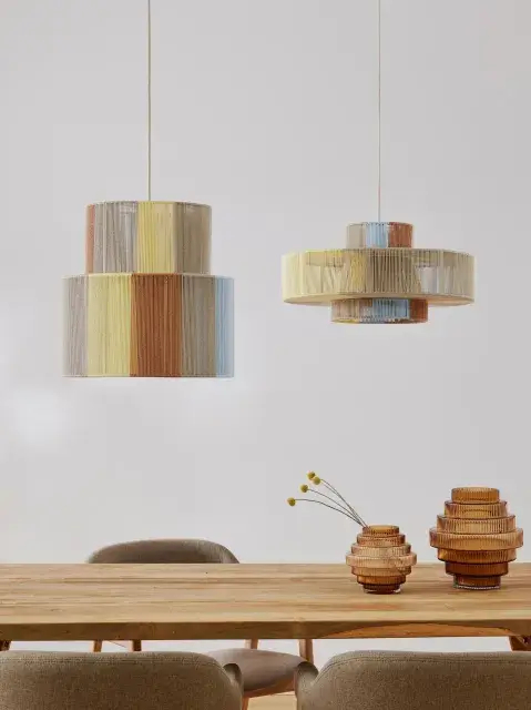 naturalne materiały ocieplające wystrój wnętrz