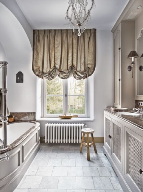 Zabawne okucia, tkaniny i trochę sztuki.